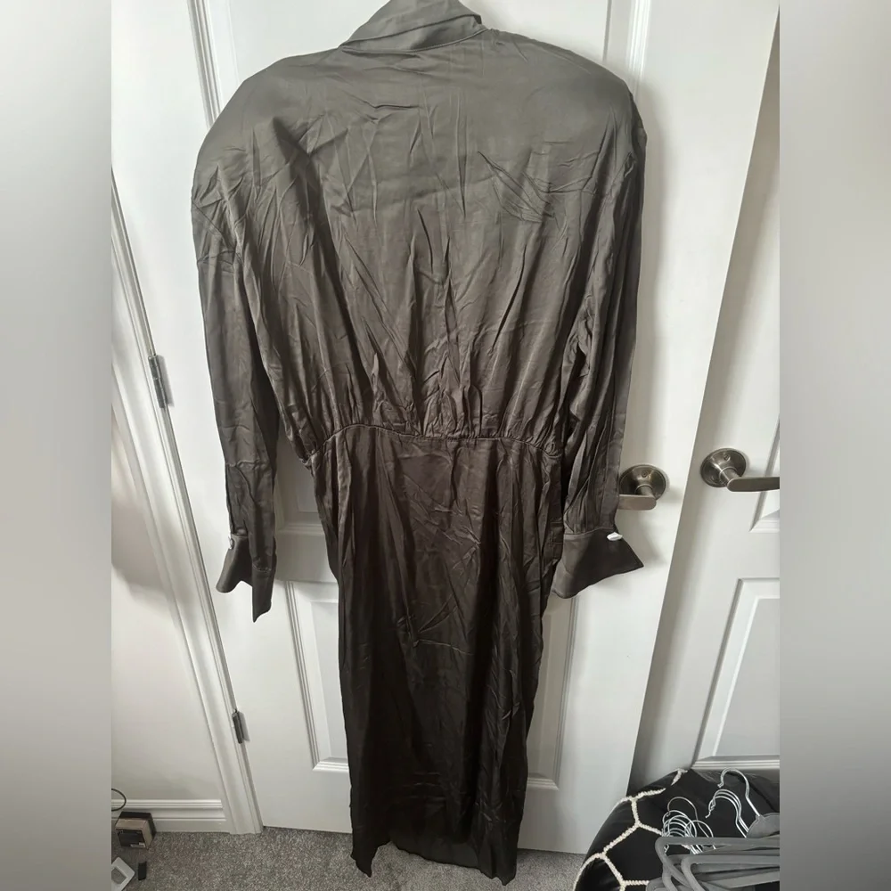 ASTR The Label | New without tags ELIZABELLO DRESS IN MOSS | Size XL - Picture 6 of 6